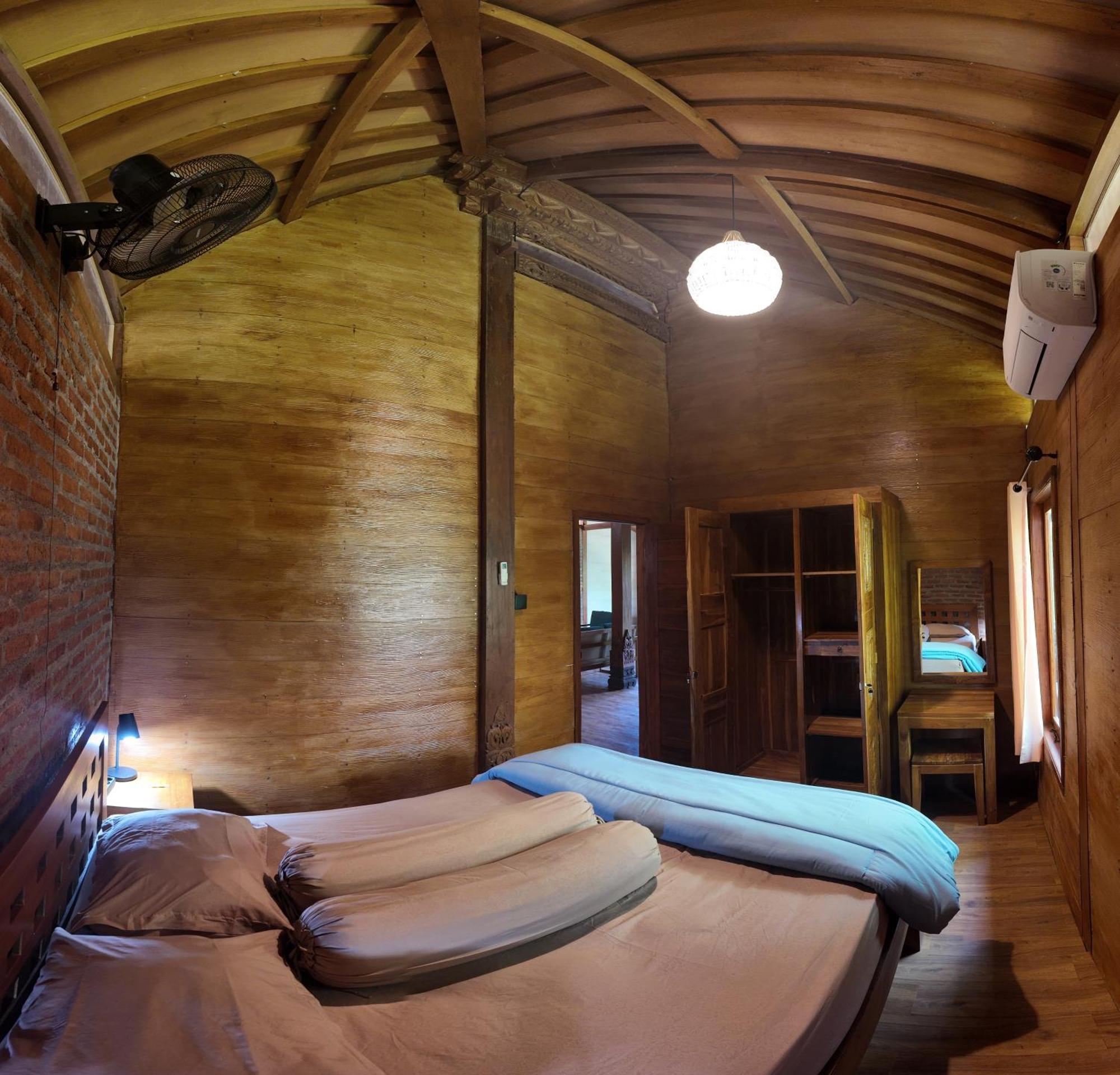 Private Joglo In Heart Of Sanur Villa Exterior photo